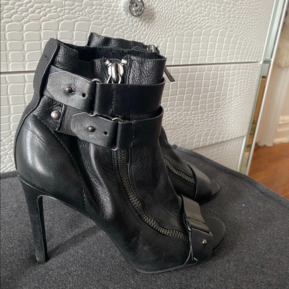 Dolce Vita leather booties - Picture 2 of 7